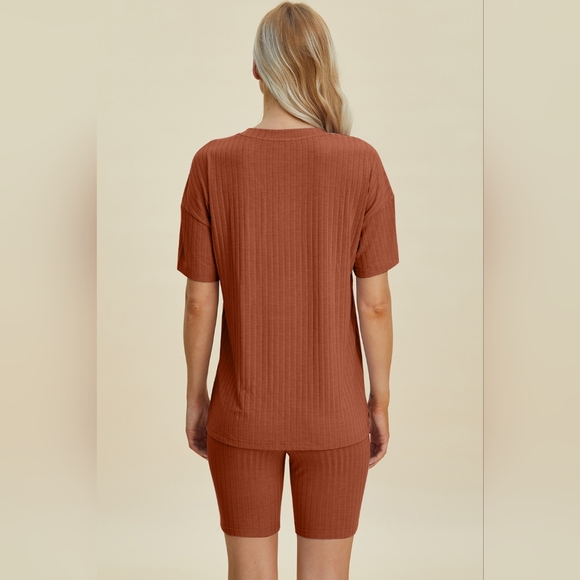 Basic Bae Full Size Ribbed V-Neck Short Sleeve Top and Shorts Set - Picture 3 of 7